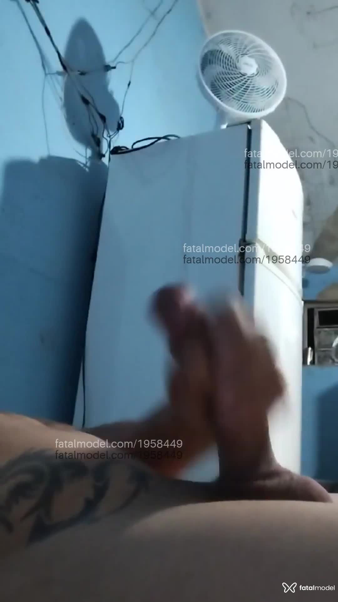 Acompanhante homem morena (o) de olhos pretos em Extrema Acompanhante homem morena (o) de olhos pretos em Extrema - LP silva