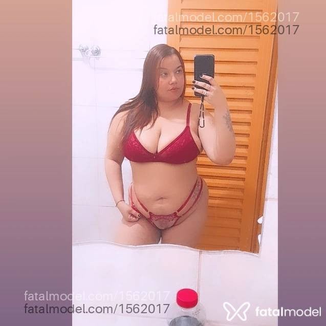 Acompanhante mulher com cabelo castanho de olhos castanhos - Nicole