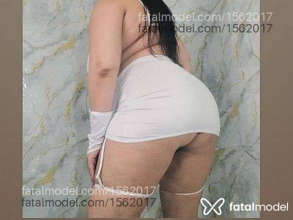 Acompanhante mulher com cabelo castanho de olhos castanhos - Nicole