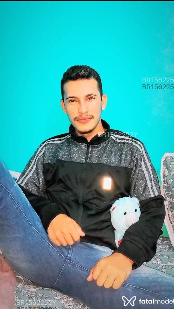 Acompanhante homem morena (o) de olhos castanhos em Parauapebas - Keven