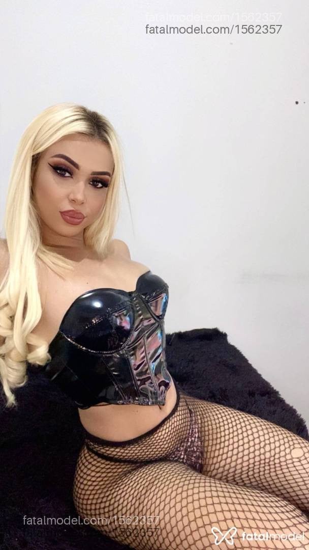 Acompanhante mulher trans loira (o) de olhos castanhos em Goiânia - Mayara Maia