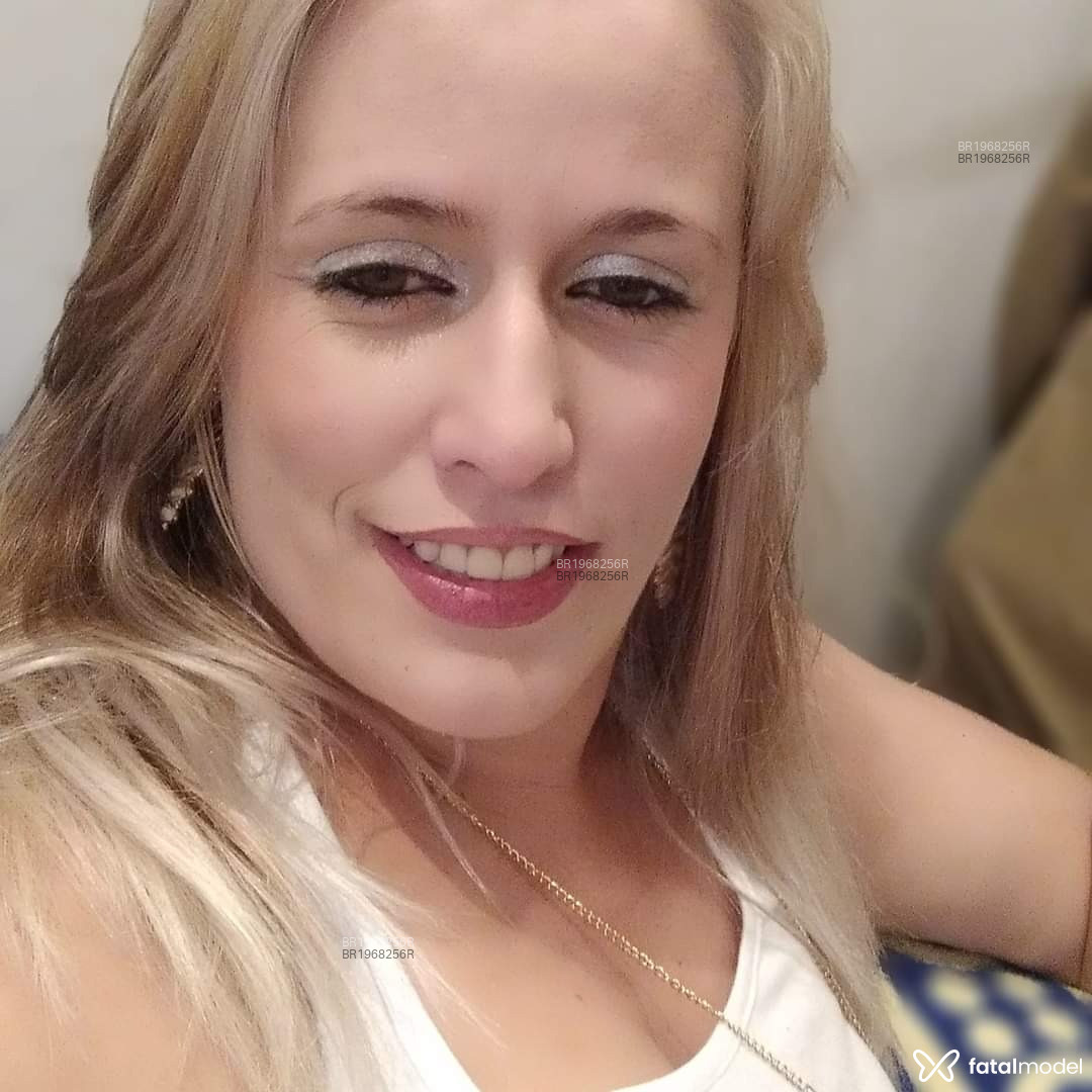 Acompanhante mulher loira (o) de olhos mel em Virtual - Loirabaiana
