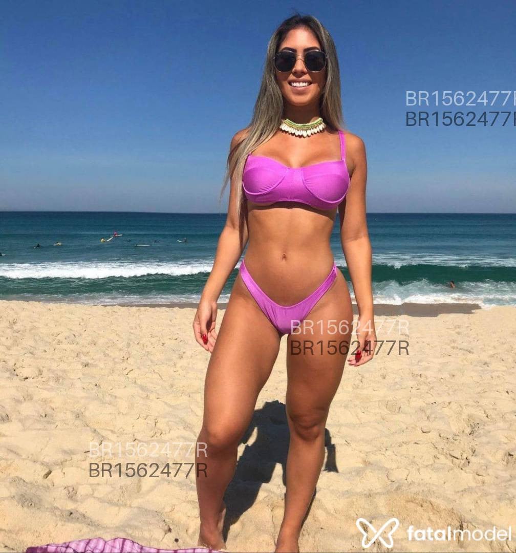 Acompanhante mulher loira (o) de olhos castanhos - Nicole Lins Acompanhante mulher loira (o) de olhos castanhos - Nicole Lins