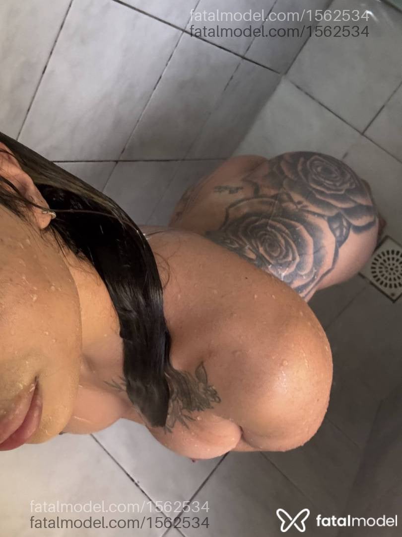 Acompanhante mulher trans morena (o) de olhos castanhos - Vanessinha