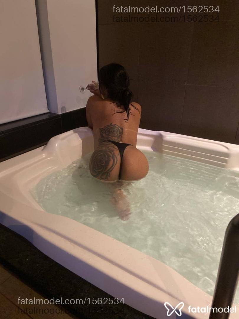 Acompanhante mulher trans morena (o) de olhos castanhos - Vanessinha