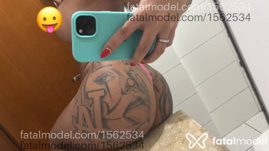 Acompanhante mulher trans morena (o) de olhos castanhos - Vanessinha