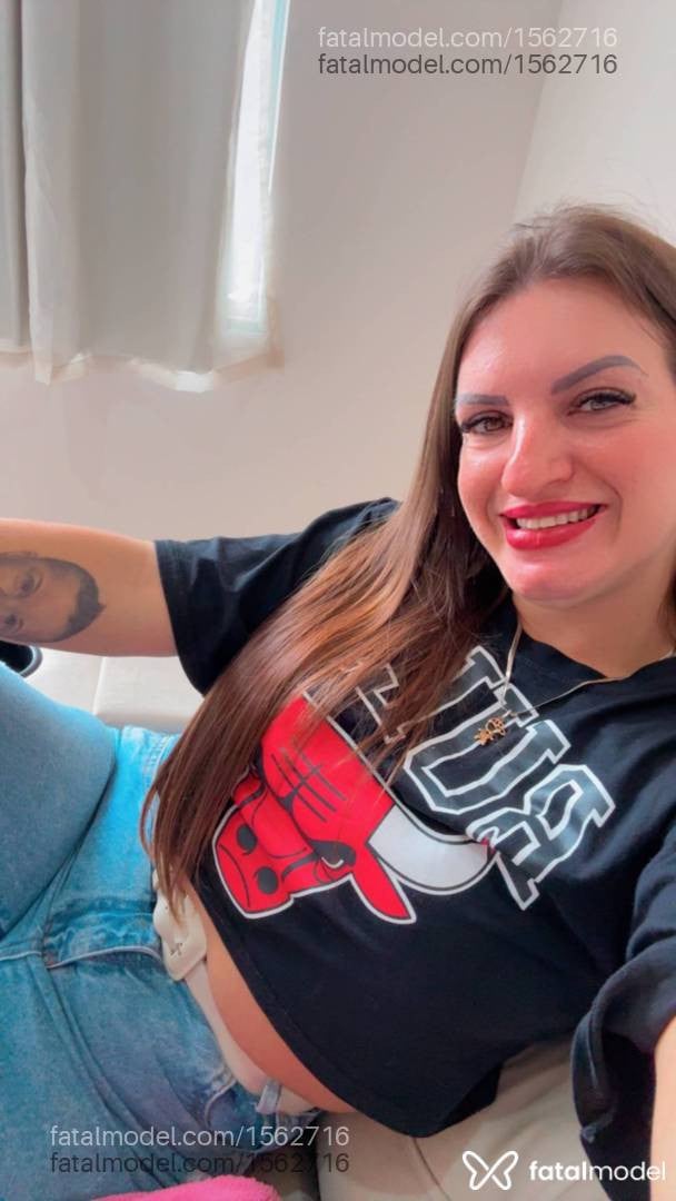 Acompanhante mulher loira (o) de olhos verdes - Karine Bruna