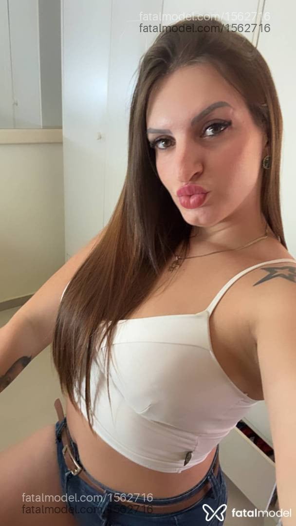 Acompanhante mulher loira (o) de olhos verdes - Karine Bruna
