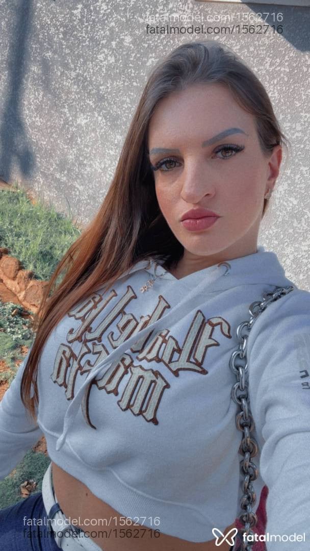 Acompanhante mulher loira (o) de olhos verdes em Foz do Iguaçu - Karine Bruna