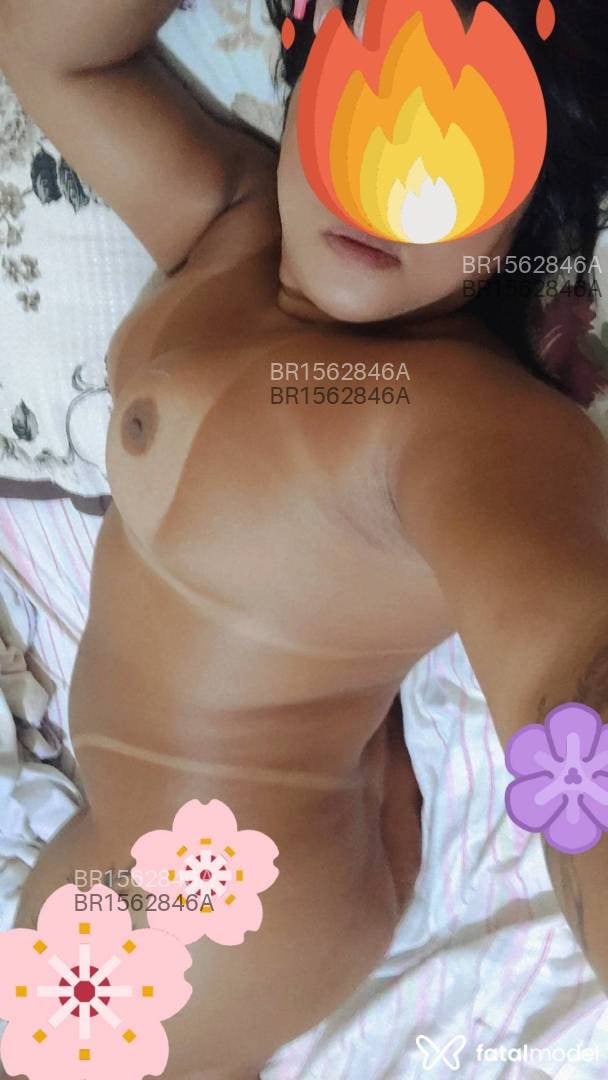 Acompanhante mulher com cabelo castanho de olhos castanhos em Belo Horizonte Acompanhante mulher com cabelo castanho de olhos castanhos em Belo Horizonte - Letícia