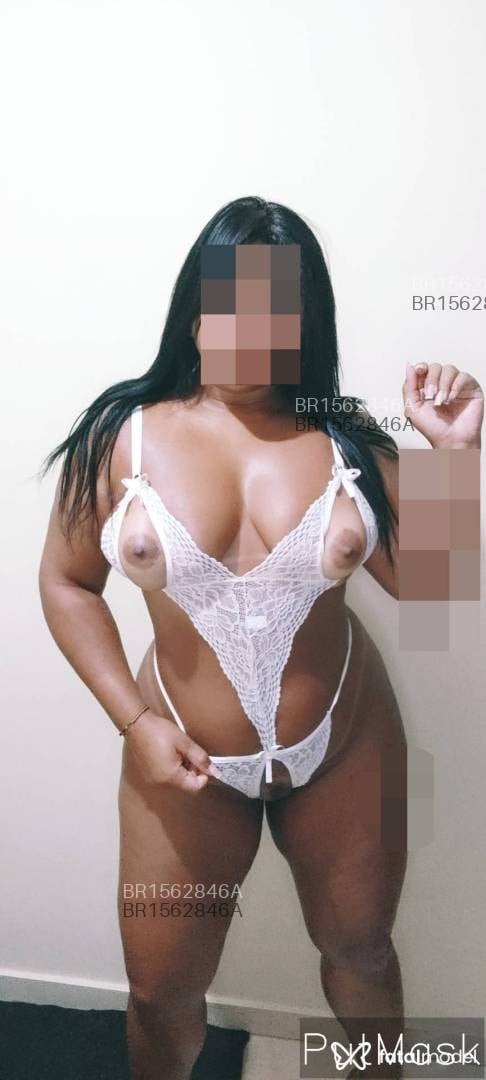 Acompanhante mulher com cabelo castanho de olhos castanhos em Belo Horizonte Acompanhante mulher com cabelo castanho de olhos castanhos em Belo Horizonte - Letícia