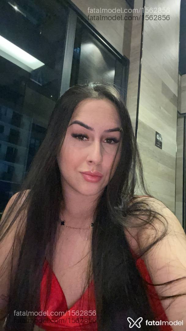 Acompanhante mulher com cabelo castanho de olhos castanhos em Criciúma - Gabriella