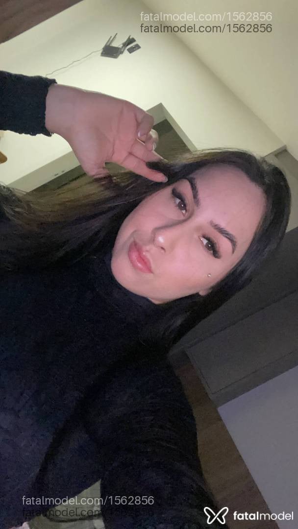 Acompanhante mulher com cabelo castanho de olhos castanhos em Criciúma - Gabriella