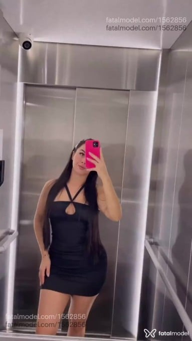 Acompanhante mulher com cabelo castanho de olhos castanhos em Criciúma - Gabriella