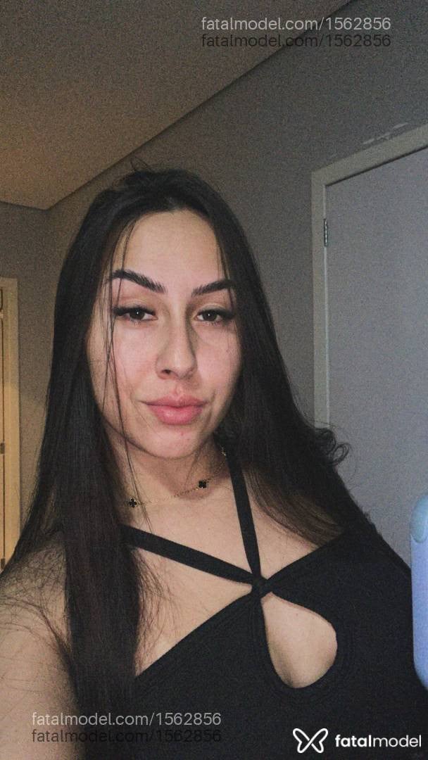 Acompanhante mulher com cabelo castanho de olhos castanhos - Gabriella