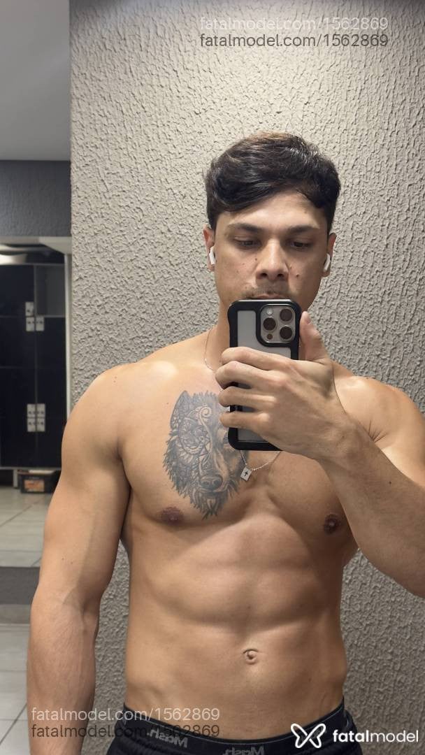 Acompanhante homem com cabelo castanho de olhos castanhos em Ribeirão Preto - Caio Lins