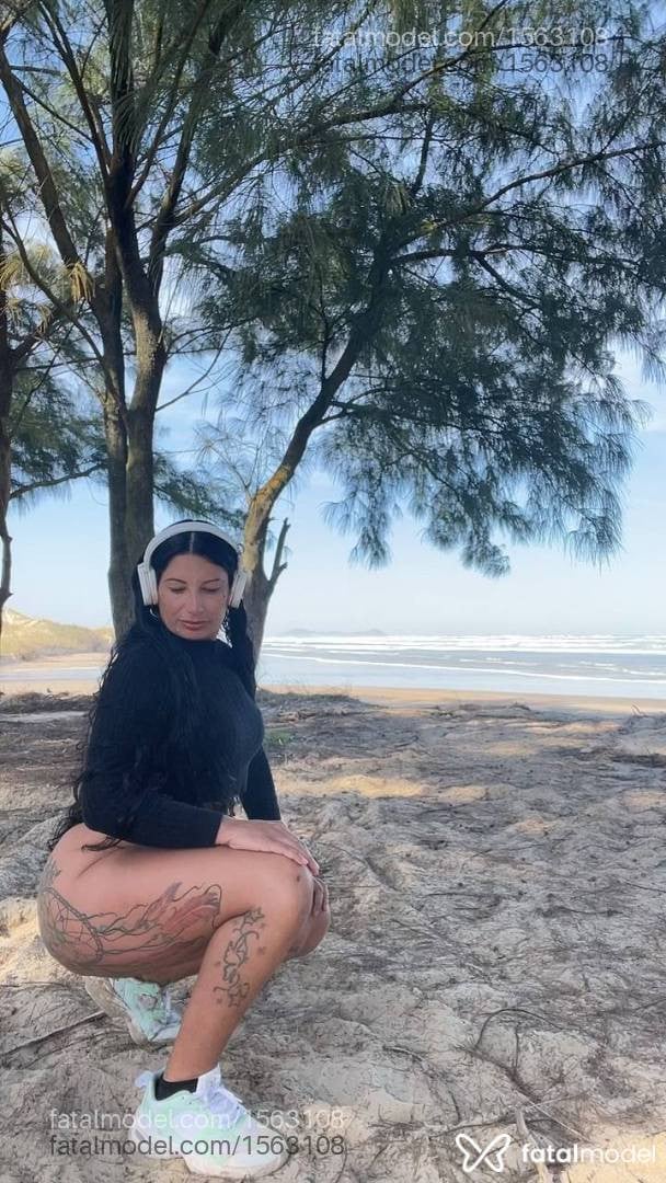 Acompanhante mulher morena (o) de olhos castanhos - Nicolly