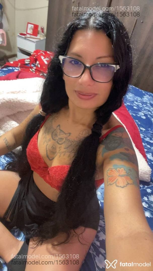 Acompanhante mulher morena (o) de olhos castanhos - Nicolly