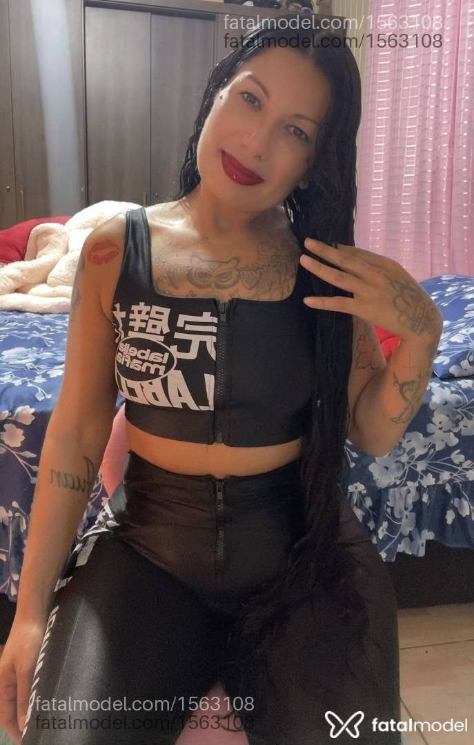 Acompanhante mulher morena (o) de olhos castanhos - Nicolly