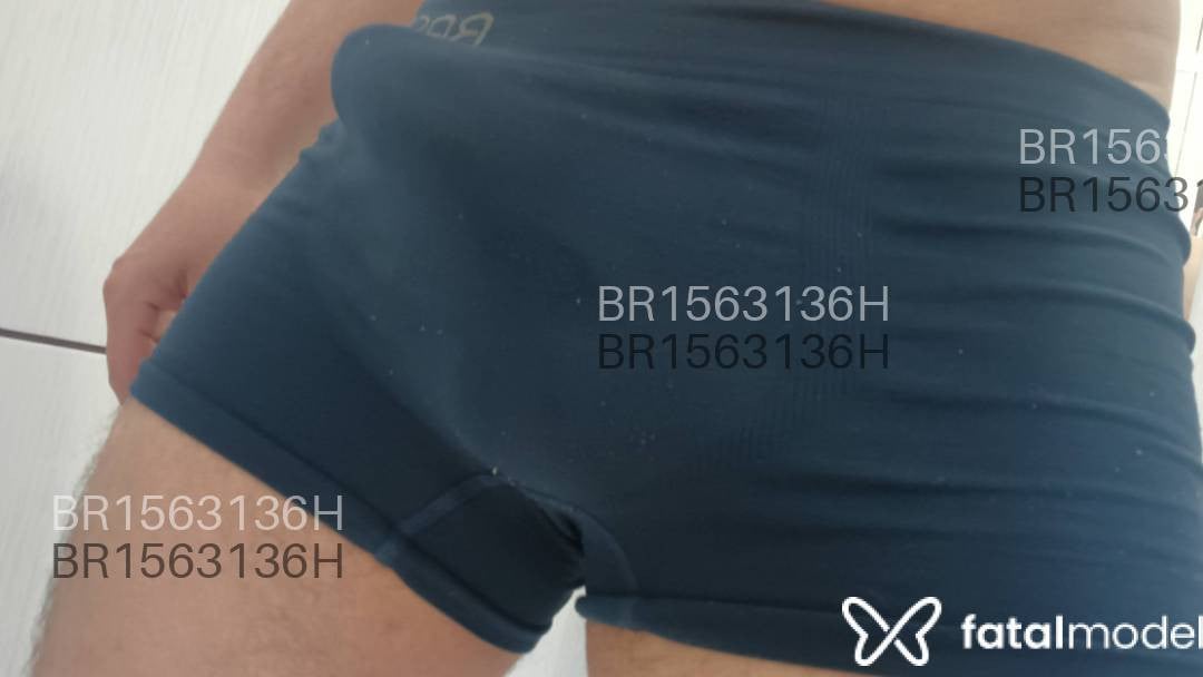 Acompanhante homem com cabelo castanho de olhos castanhos em Paranaguá Acompanhante homem com cabelo castanho de olhos castanhos em Paranaguá - Rodrigo