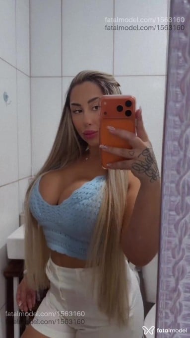 Acompanhante mulher loira (o) de olhos castanhos em Rio do Sul - Mirela Ferraz