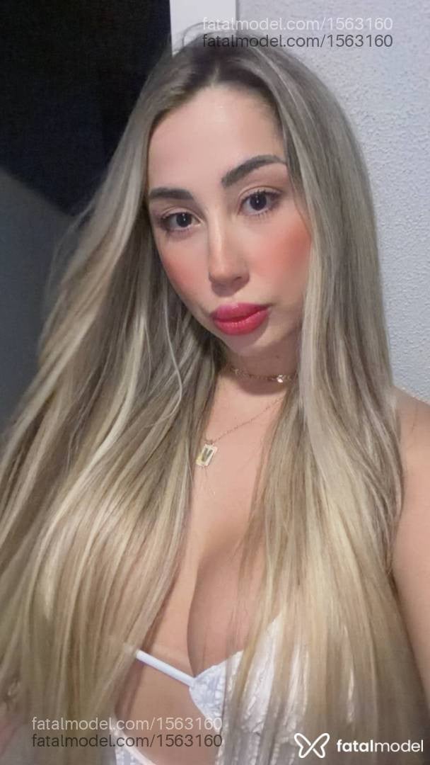 Acompanhante mulher loira (o) de olhos castanhos - Mirela Ferraz