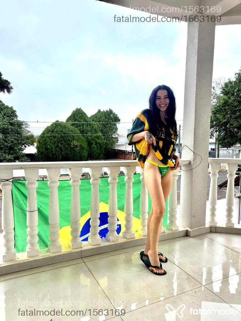 Acompanhante mulher com cabelo castanho de olhos castanhos em Foz do Iguaçu - Isis