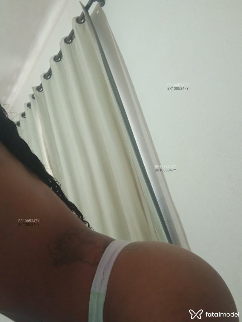 Acompanhante mulher morena (o) de olhos pretos em Belo Horizonte - Isabela