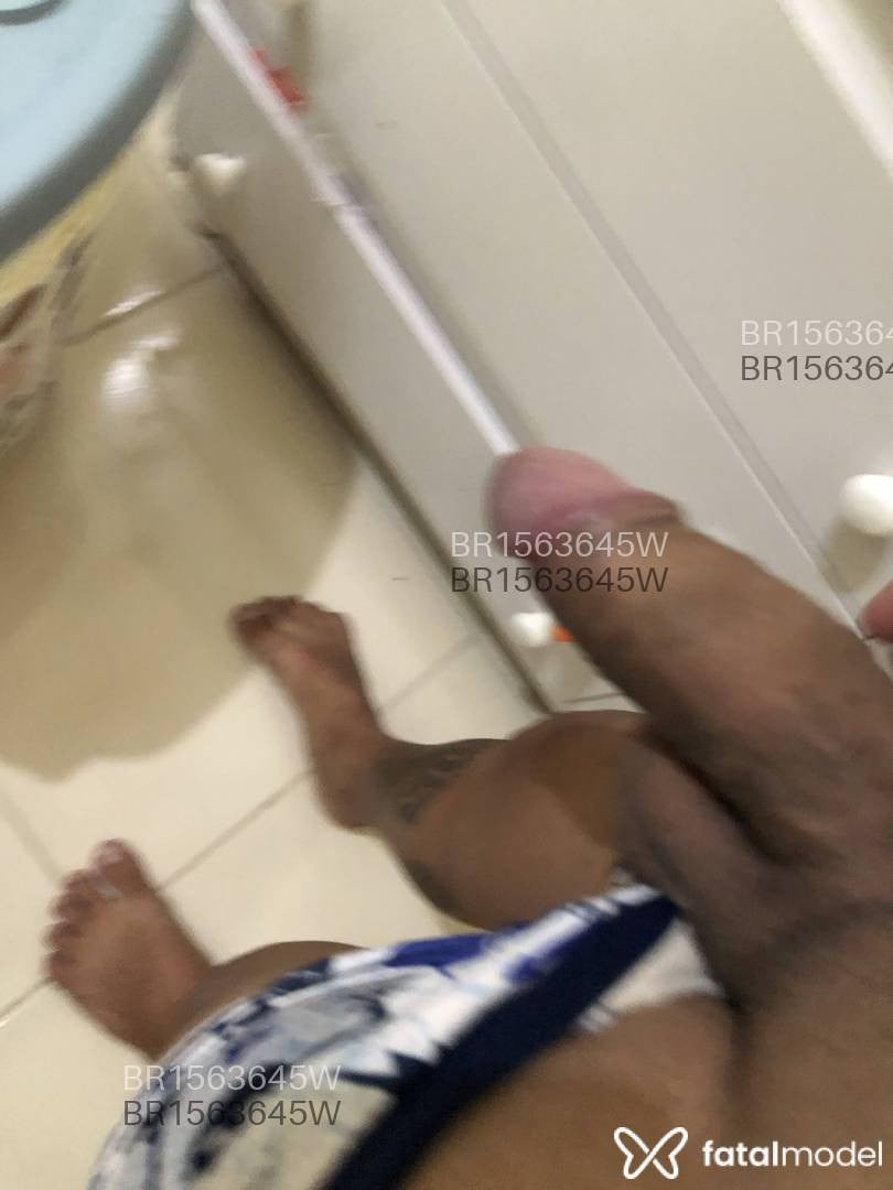 Acompanhante homem morena (o) de olhos castanhos em Virtual - Leviano