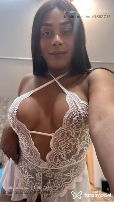 Acompanhante mulher trans morena (o) de olhos pretos em Bauru Acompanhante mulher trans morena (o) de olhos pretos em Bauru - Biattriz Cassalate