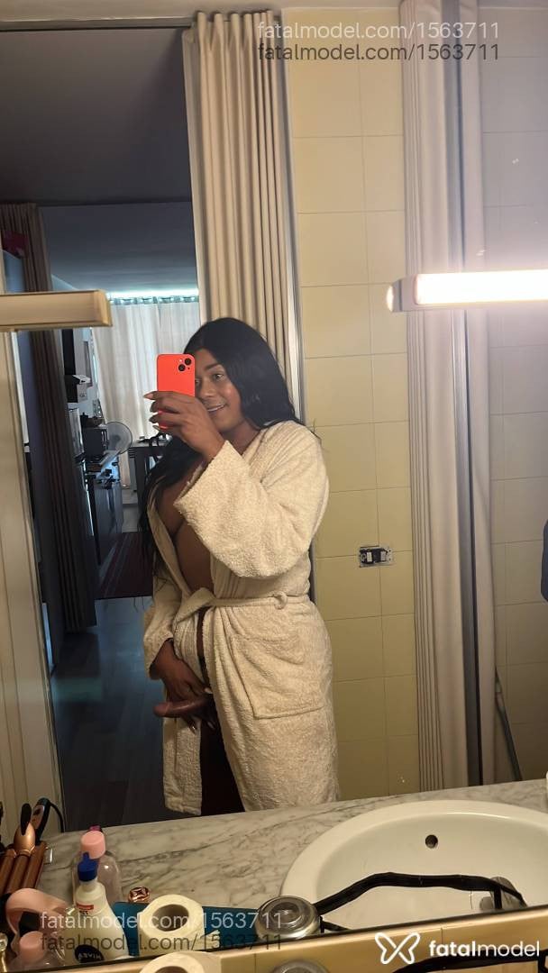 Acompanhante mulher trans morena (o) de olhos pretos em Araraquara - Biattriz Cassalate