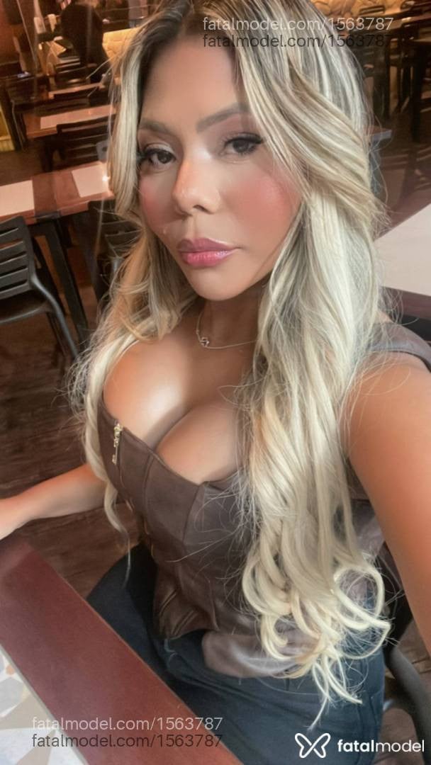 Acompanhante mulher loira (o) de olhos pretos em Itajaí - Amanda