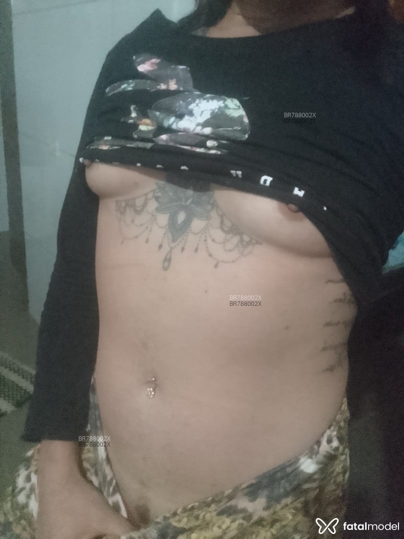 Acompanhante mulher trans morena (o) de olhos castanhos em Caldas Novas - Bruna soares