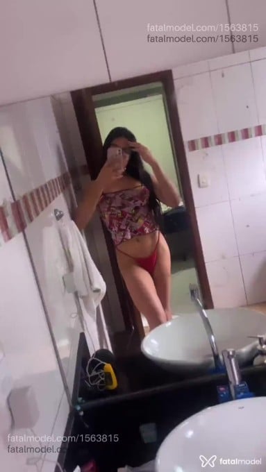 Acompanhante travesti com cabelo castanho de olhos castanhos em Itapeva Acompanhante travesti com cabelo castanho de olhos castanhos em Itapeva - Robertinha