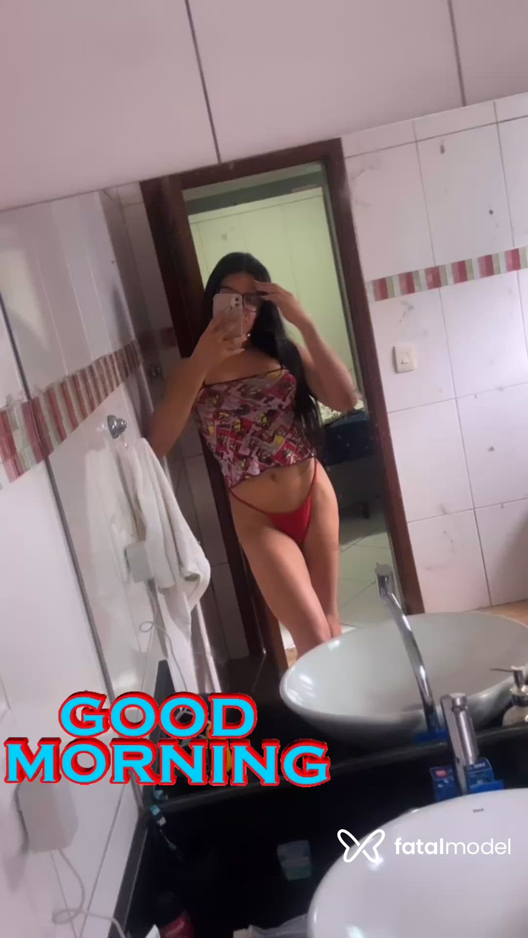 Acompanhante travesti com cabelo castanho de olhos castanhos - Robertinha
