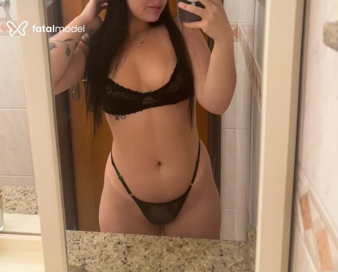 Acompanhante mulher morena (o) de olhos castanhos - Gaby Cristaly