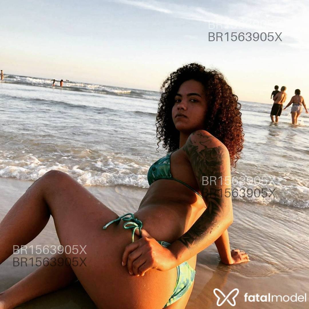 Acompanhante mulher morena (o) de olhos castanhos em Guarujá - Amanda