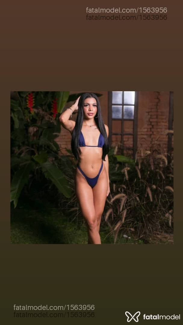 Acompanhante mulher morena (o) de olhos pretos - Pietra Albuquerque