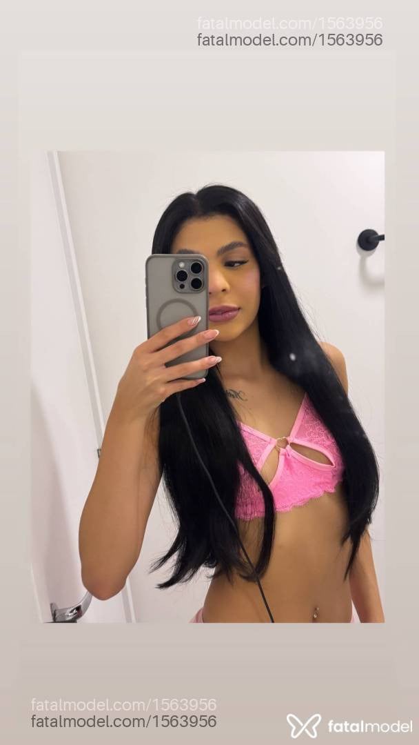 Acompanhante mulher morena (o) de olhos pretos - Pietra Albuquerque