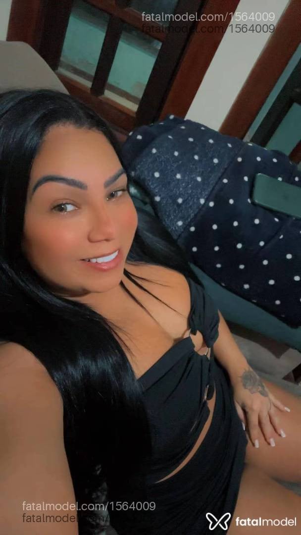 Acompanhante mulher morena (o) de olhos verdes - Ingrid Borges