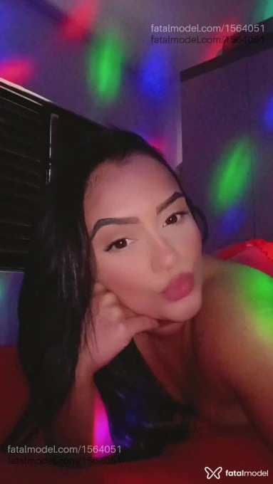 Acompanhante mulher com cabelo castanho de olhos castanhos em Barretos - Suellen
