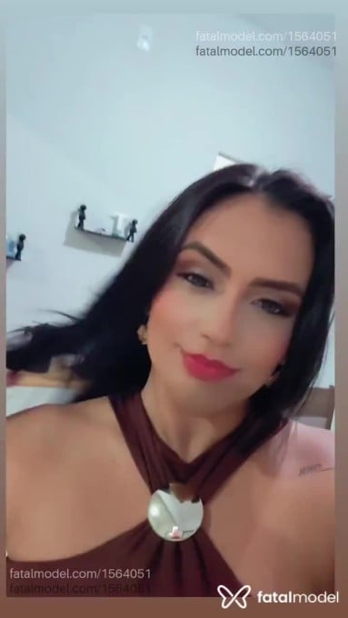 Acompanhante mulher com cabelo castanho de olhos castanhos em Barretos Acompanhante mulher com cabelo castanho de olhos castanhos em Barretos - Suellen
