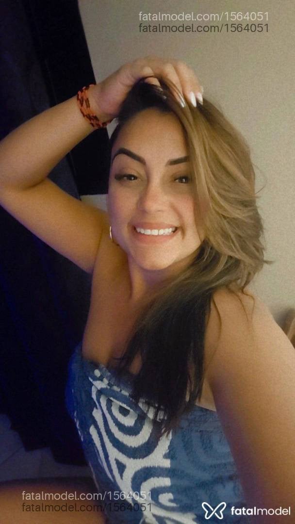 Acompanhante mulher com cabelo castanho de olhos castanhos - Suellen