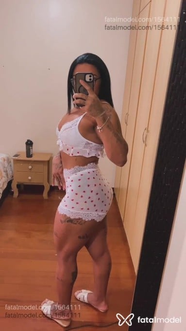 Acompanhante mulher com cabelo castanho de olhos castanhos em Uberaba - Gaby diisponivell