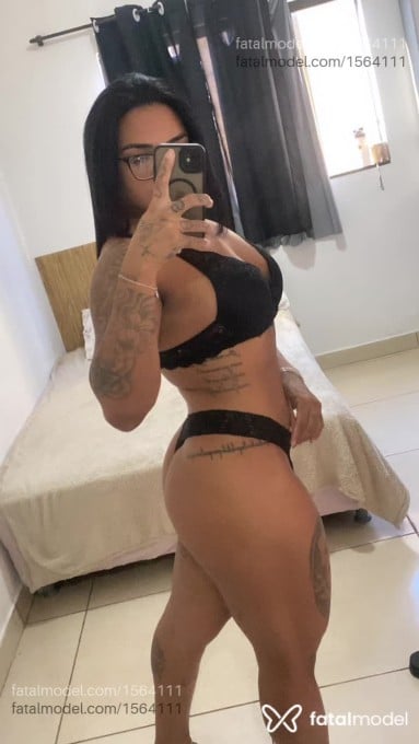 Acompanhante mulher com cabelo castanho de olhos castanhos em Uberaba - Gaby diisponivell