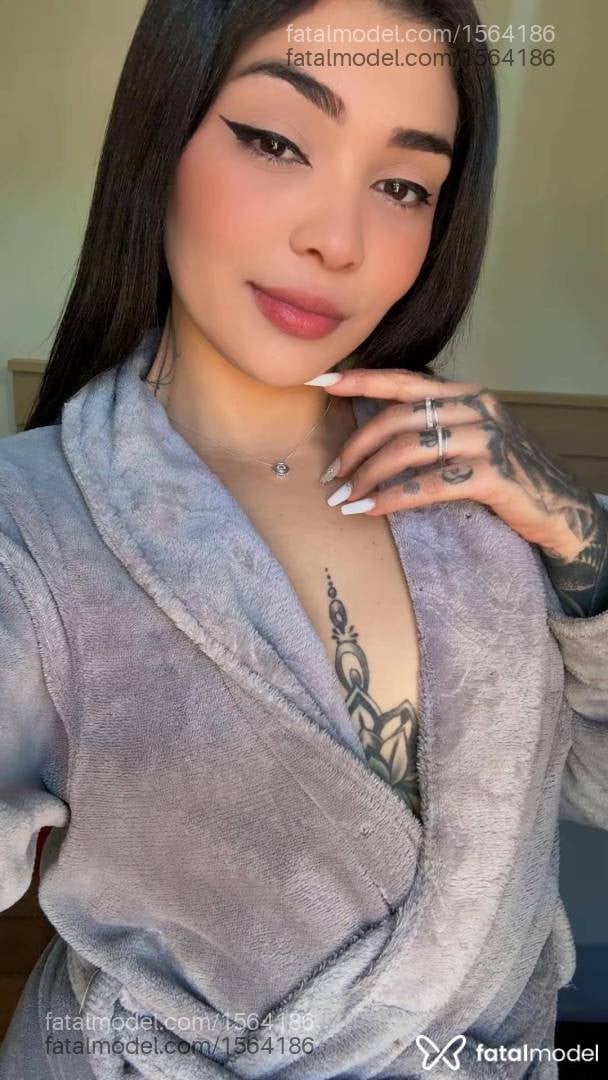Acompanhante mulher morena (o) de olhos castanhos - Victoria spinelli