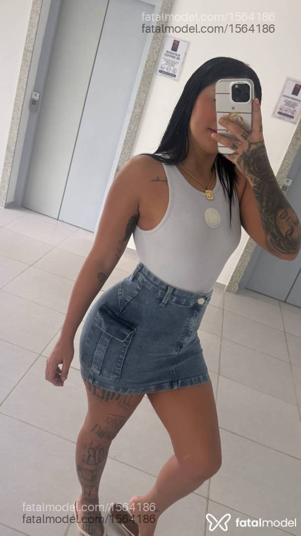 Acompanhante mulher morena (o) de olhos castanhos - Victoria spinelli