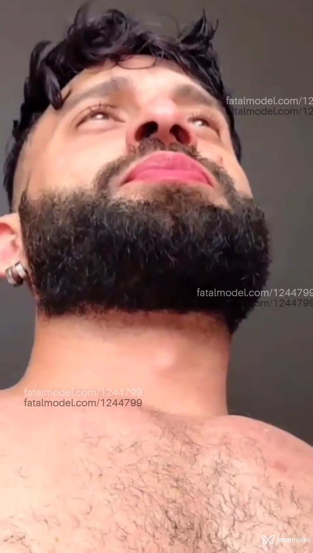 Acompanhante homem com cabelo castanho de olhos verdes em Belo Horizonte Acompanhante homem com cabelo castanho de olhos verdes em Belo Horizonte - Juão Paullo