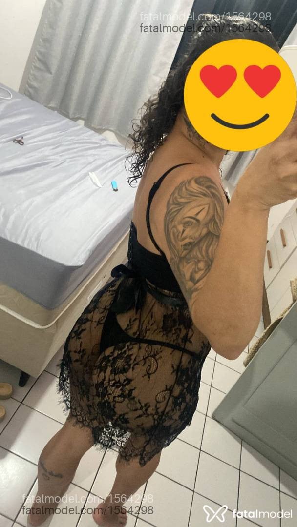 Acompanhante mulher com cabelo castanho de olhos castanhos em São Mateus - Lavínia