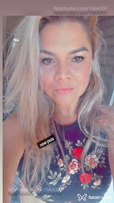 Acompanhante mulher loira (o) de olhos mel em Santa Maria - Maxine